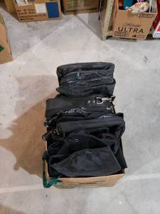 lot 8927 image: lot of tote bags