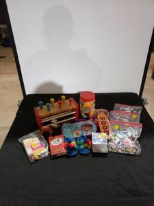 lot 8969 image: lot of Kids stuff