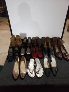 lot 8990 image: lot of womens shoes sz 8-9 12