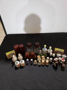 lot 9006 image: lot of SP shakers