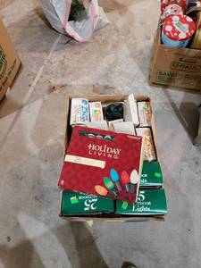 lot 9185 image: lot of outdoor Christmas lights all NIB