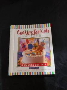 lot 9197 image: Cooking for Kids book