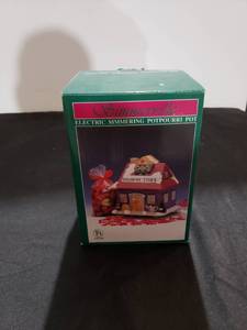 lot 9253 image: Electric Simmering Pot NIB