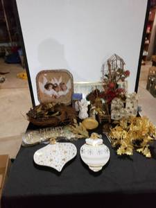 lot 9259 image: goldwhite christmas decor
