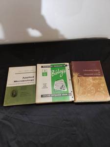 lot 9262 image: lot of old college books