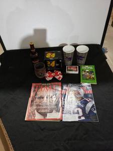 lot 9263 image: lot of sports themed items