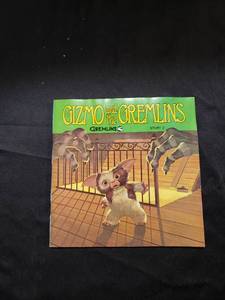 lot 9269 image: gizmo and the gremlins record and book