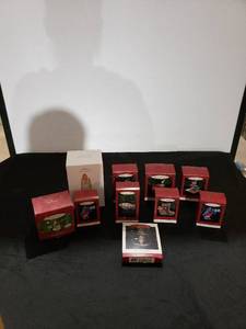 lot 9280 image: lot of Hallmark ornaments