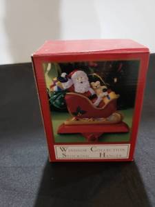 lot 9282 image: cast Iron stocking holder NIB