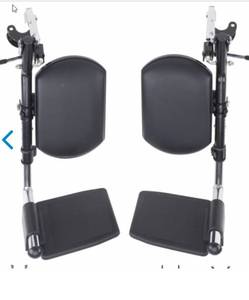 lot 1100284 image: Swing-Away Elevating Legrests LK3JELR by Drive Medical