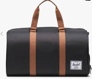 lot 1100345 image: Herschel Novel Duffle