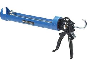 lot 1100349 image: 41002 Cox  ## caulk gun