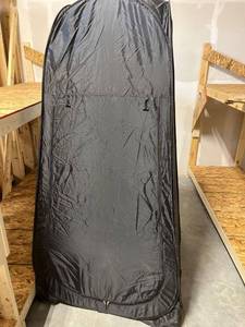 lot 1100350 image: Popup Changing Room