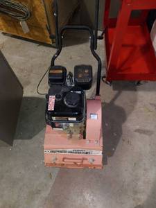 lot 29790 image: central machinery plate compactor 179cc engine&nbsp