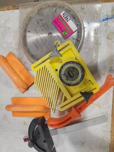 lot 29826 image: Assortment of Wood Working Tools