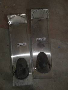 lot 29861 image: Kraft Tools lightweight knee boards