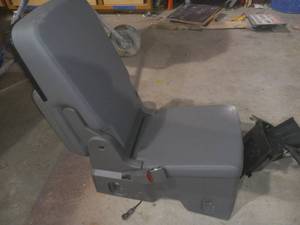 lot 29862 image: 2019 Chevy center console