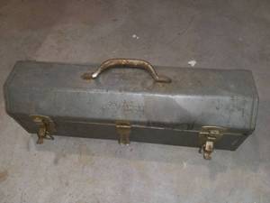lot 29866 image: craftsman tool box