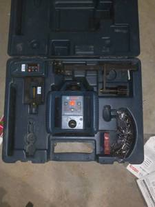 lot 29868 image: Bosch  Red Self-Leveling Outdoor Rotary Laser Model #grl1000-hvk