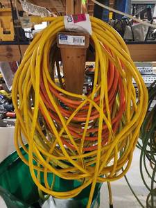 lot 29922 image: Yellow Jacket 25 Ft Extension Cord