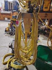 lot 29927 image: 25ft Extension Cord