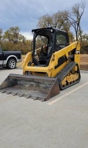 lot 5905 image: 2016 CAT 239D Compactor Track Loader