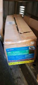 lot 10535 image: Deckorators 64-Pack 26-in Black Aluminum Classic Baluster