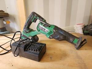lot 10615 image: Hitachi CR18DBL Cordless Reciprocating Saw 18V