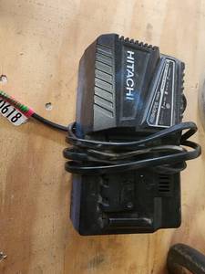 lot 10618 image: Hitachi Batter Charger
