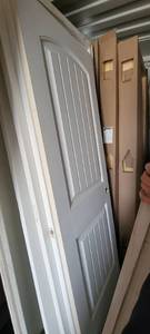 lot 13942 image: White Interior Door W 3 Hinges