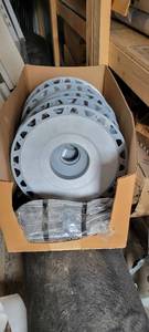 lot 13952 image: Box of Schluter Plumbing Assesories
