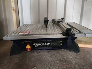 lot 13974 image: Kobalt 7 Tile Saw Model 184892