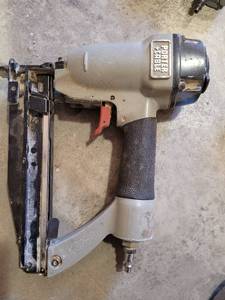 lot 29988 image: Porter Cable Finish Nailer