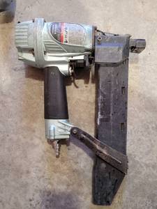 lot 29989 image: HITACHI  METABO HPT N5008AC2 2 stapler