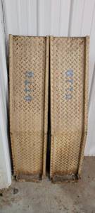 lot 10592 image: 47in Metal Ramps