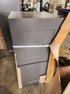 lot 10680 image: Master Woodcraft Cabinentry Gray