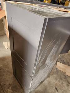 lot 10682 image: Master Woodcraft Cabinentry Gray
