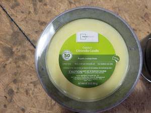 lot 10689 image: Outdoor Citronella Candles