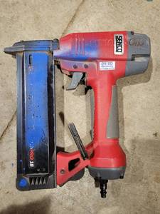 lot 29993 image: SENCO FinishPro 18 Nail Gun