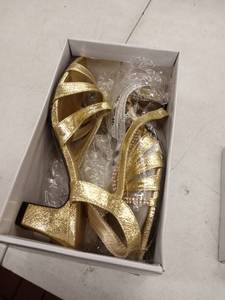 lot 33626 image: floral shoes gold womens size 9ww