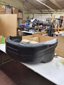 lot 33636 image: black under liner of fender set of 2