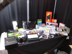 lot 4874 image: Miscellaneous electronics lot some new some used some missing parts