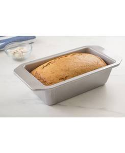 lot 3713 image: Usa Pan American Bakeware Classics 1-Pound Loaf Pan