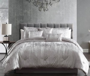 lot 3232 image: Hallmart Collection Taos Crinkle Silver Velvet Comforter - Queen COMFORTER ONLY