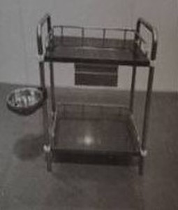 lot 3215 image: Metal Two Tier Rolling Cart