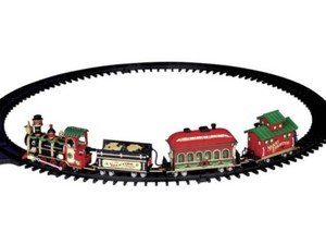 lot 12696 image: Lemax Yuletide Express Train Set