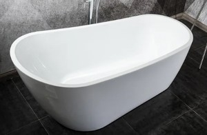 lot 12244 image: Topcraft White Bathtub 63x12x27 12 BT2008-63 - Retail $1029.99