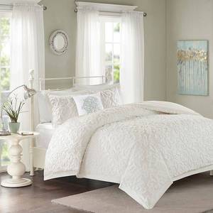lot 1895 image: White King Cal King Madison Park Sarah White Tufted Comforter 4 Piece Set Retail $179.98