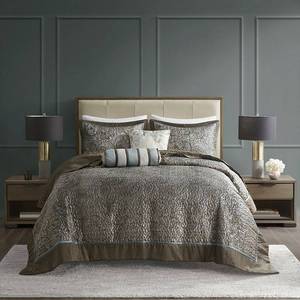 lot 12745 image: Madison Park Whitman Blue Jacquard Bedspread Set King Retail $111.09