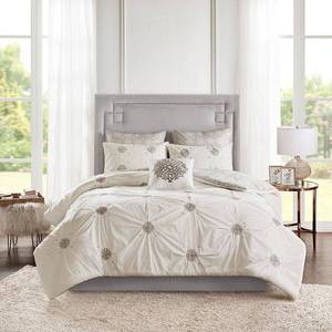 lot 12750 image: 12802 Madison Park Edna 6 Piece Embroidered Cotton Reversible Comforter Queen Set- Retail$118.87